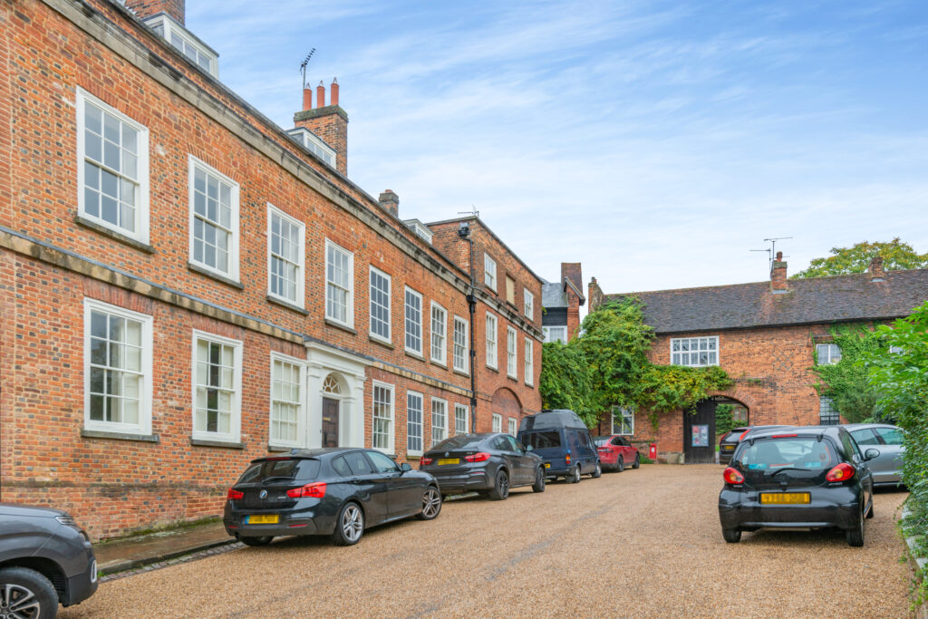 Hatfield Park – space to live, work, meet and relax Fore St