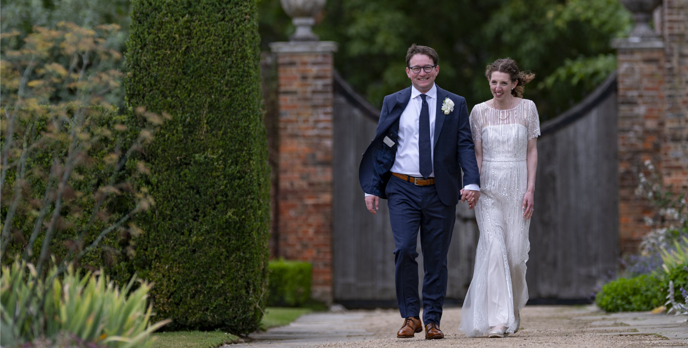 From proposal to aisle: top tips for newly engaged couples happy couple