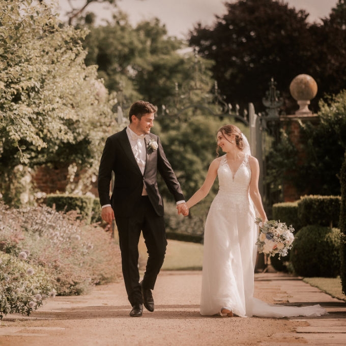 How to Choose Between Indoor and Outdoor Wedding Venues - Hatfield Park
