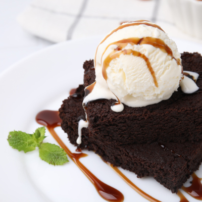Historic wedding venues - chocolate brownie