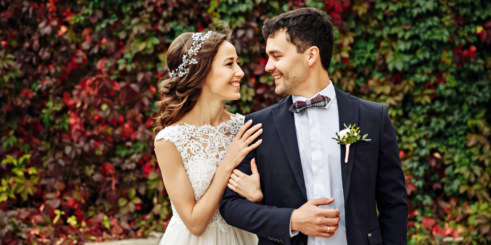 happy couple - last minute wedding venues