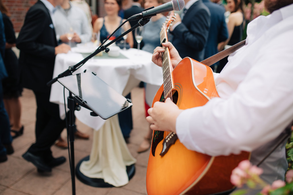 How to choose entertainment for your wedding