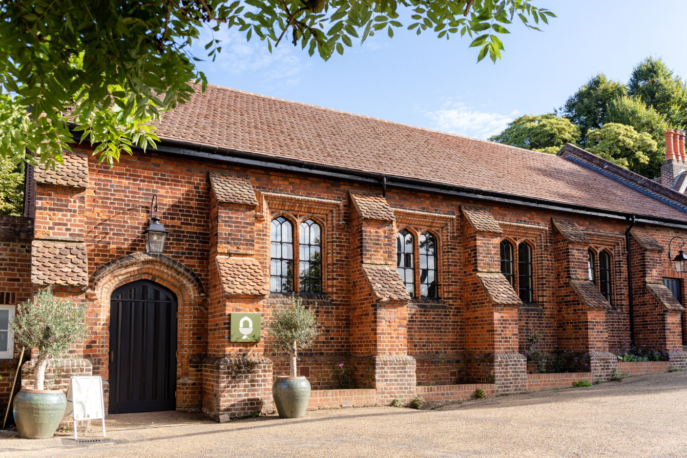 Move and Improve Physiotherapy at Oak House Studio