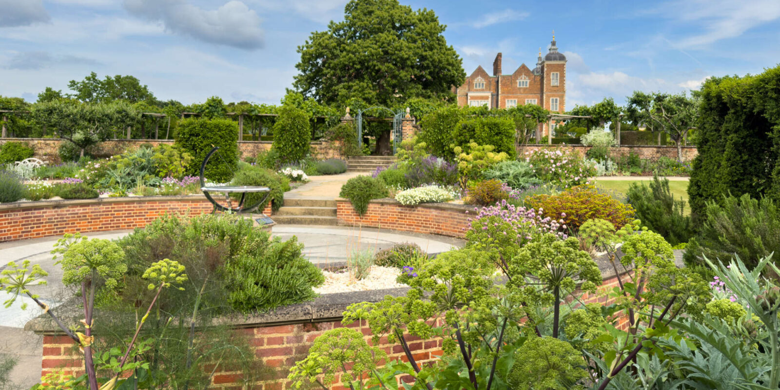 The gardens at Hatfield Park