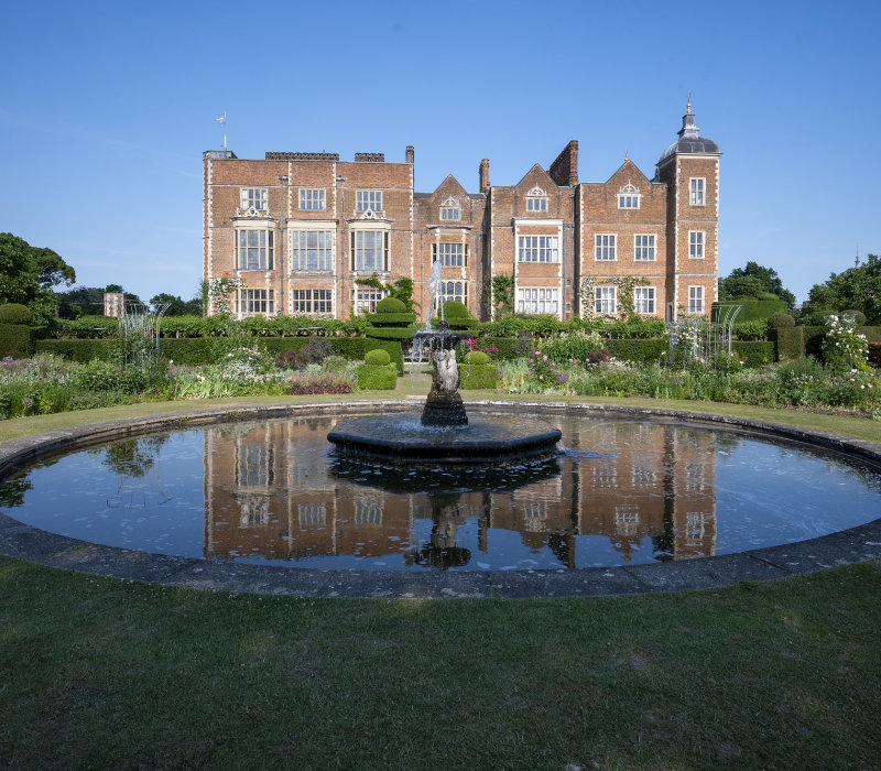 Hatfield House in the sunshine