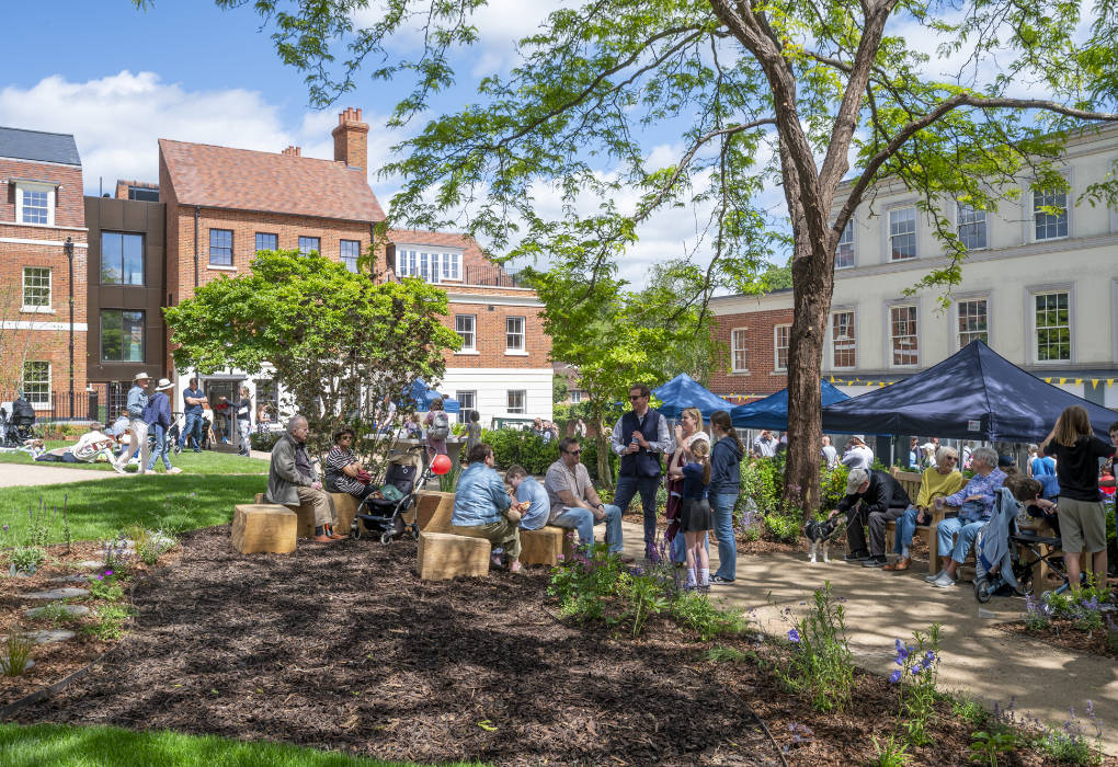 Salisbury Square opening - community space