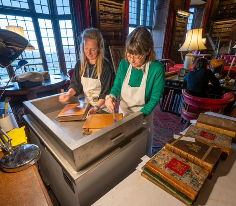 Volunteering in the Archives - Hatfield Park