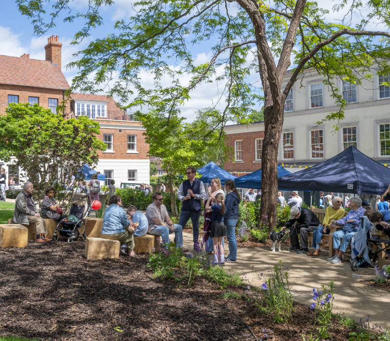 Salisbury Square residents and visitors